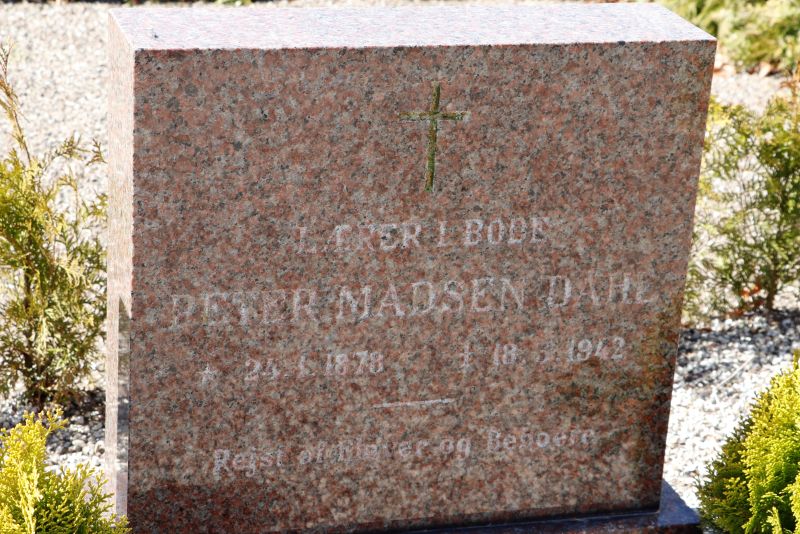 Peter Madsen Dahl f. 24.01.1878 d. 18.03.1942  .JPG